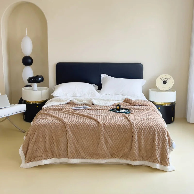 Liam Sherpa Throw